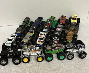 19 Hotwheels 4x4 Monster Jam Trucks REDUZIERT - Bild 1 von 5