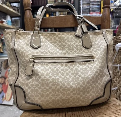 Bolso de Mano Coach Signature Amapola Caqui Dorado Lurex Charol Tri/Mango Arco Foto 1 de 4