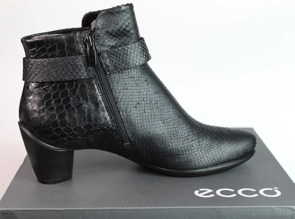 Ecco Womens Comfort Boots 10-10.5 EU 41 Black Reptile Leather Ankle Side Zip