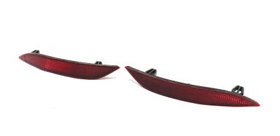 2017 AUDI A3 E-TRON (8V) REAR LOWER BUMPER REFLECTOR MARKER SET/2 Foto 1 de 4