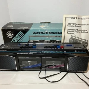 GE Vintage Dual Cassette Deck Recorder-Player- AM-FM Radio Model 3-5630A - Picture 1 of 11