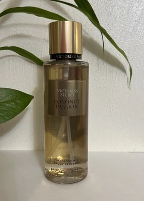 Victoria's Secret  Classic Coconut Passion 8.4 oz Fragrance Mist !! - Image 1 of 3