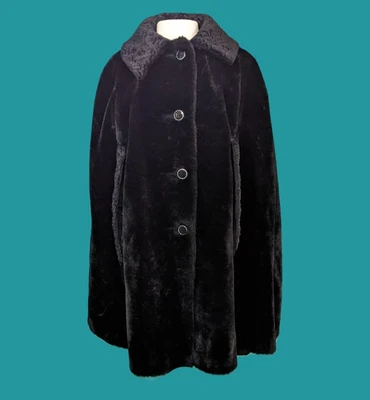 Vintage 1970's Black Faux Fur Cape Preowned - Image 1 of 4