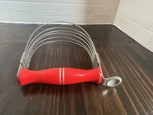 Vintage Pastry Dough Cutter Blender Baking Tool Wood Handle w Red Trim - Picture 1 of 5