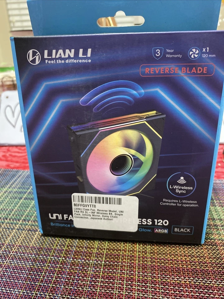 Lian Li UNI Fan SL Wireless 120mm ARGB Fan - Single Pack - 2.4 GHz Wireless - Image 1 of 1