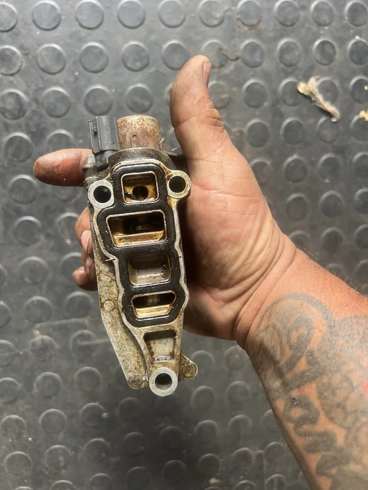 Honda Vtec Solenoid Spool Valve Fits For 2006-2011 Civic 15810-RNA-A01 Sedan1.8L - Image 1 of 4