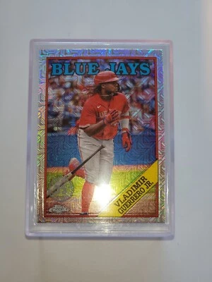 2023 Topps Series 1 VLADIMIR GUERRERO JR #T88C-9 1988 Silver Pack Mojo Refractor - Image 1 of 2