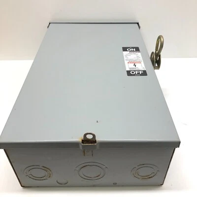 Interruptor cerrado fusible de alta resistencia MURRAY HH323NW modelo 1P 7 100A 240V Foto 1 de 4