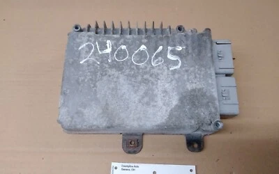 Chrysler Town Country 2002 3,3 L combustible flexible ECM ID-P04727423AF federal   Foto 1 de 4