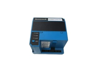 Honeywell EC7823 A 1004 EC7823A1004 CONTROLLER CONTROLLO BRUCIATORE Nuovo - Foto 1 di 6