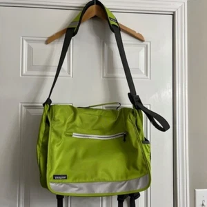 Patagonia Half Mass Messenger Sling Bag Laptop School Crossbody Lime Green - Picture 1 of 14