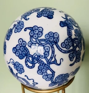 Large 4.25" Ceramic Blue & White Carpet Ball - Vines And Flowers - Picture 1 of 3