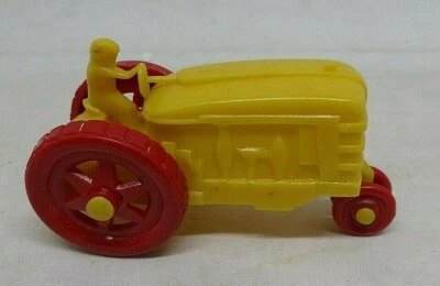 TRATTORE SCALA 1/43 IN PLASTICA DURA - PRIMI ANNI 50 - PROD. ITALIANA ? - Immagine 1 di 3