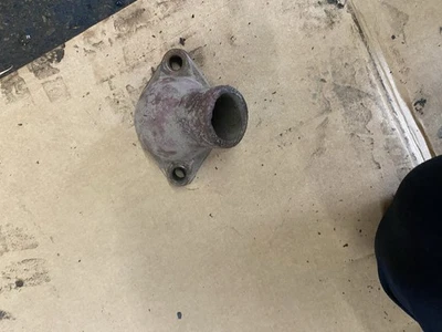 Chevrolet Corvette 265 1956 carcasa termostato ML4E18 Foto 1 de 2