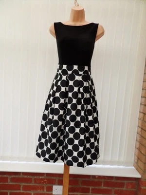 VESTIDO MIDI SEDOSO PLISADO AÑOS 50 LUNARES BLANCO NEGRO JESSICA HOWARD 16 (14) EXCELENTE Foto 1 de 4
