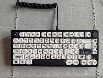 "Thocky" Custom Mechanical Keyboard 75% - Gasket Aluminum, Pre-Lubed Akko Creamy - Image 1 of 4