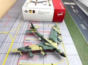 NEW Herpa 1/200 58-0185 U.S. Air Force B-52G Bomber Diecast Model 572767 - Picture 1 of 12