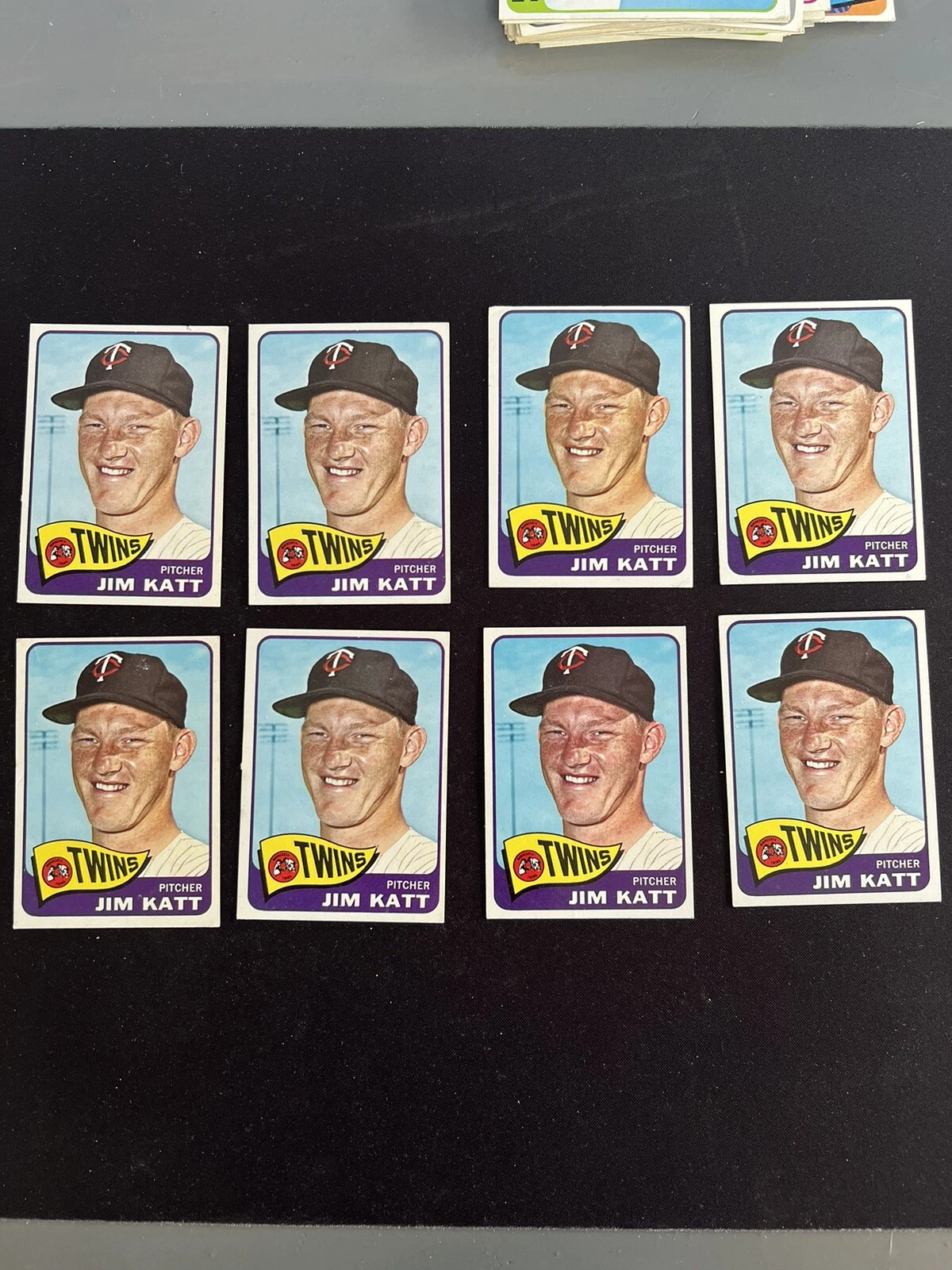 1965 O-Pee-Chee - Last Name Spelled Katt on Front #62 Jim Kaat LOT OF 8!!!