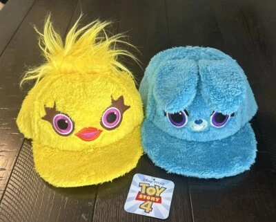 Sombreros difusos amarillos Toy Story 4 para niños adultos Disney Pixar Foto 1 de 3