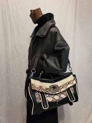 Isabella Fiore Doctor Cartera Bolso de Mano Barril Lana Negro Mujeres Serpiente Gitana    Foto 1 de 4