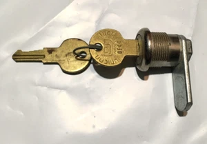 Vintage Ilco Door Lock For Cabinet Mailbox Barrel Drawer Cupboard Locker 2 Key - Picture 1 of 4