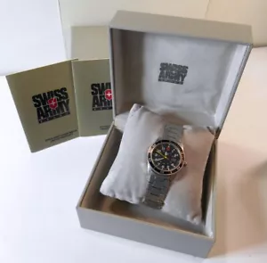 Reloj Victorinox Swiss Army Lancer, negro 32mm todo original caja y papeles - Imagen 1 de 14