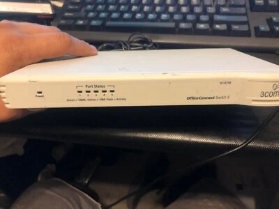 3COM 3C16790 5 Port Ethernet Switch OfficeConnect 10/100 mbps Layer 2 Dual Speed - Image 1 of 4