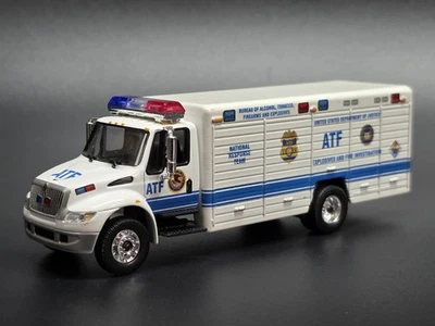 Greenlight Hot Pursuit ATF National Response Team International DuraStar CUSTOM - Image 1 of 4
