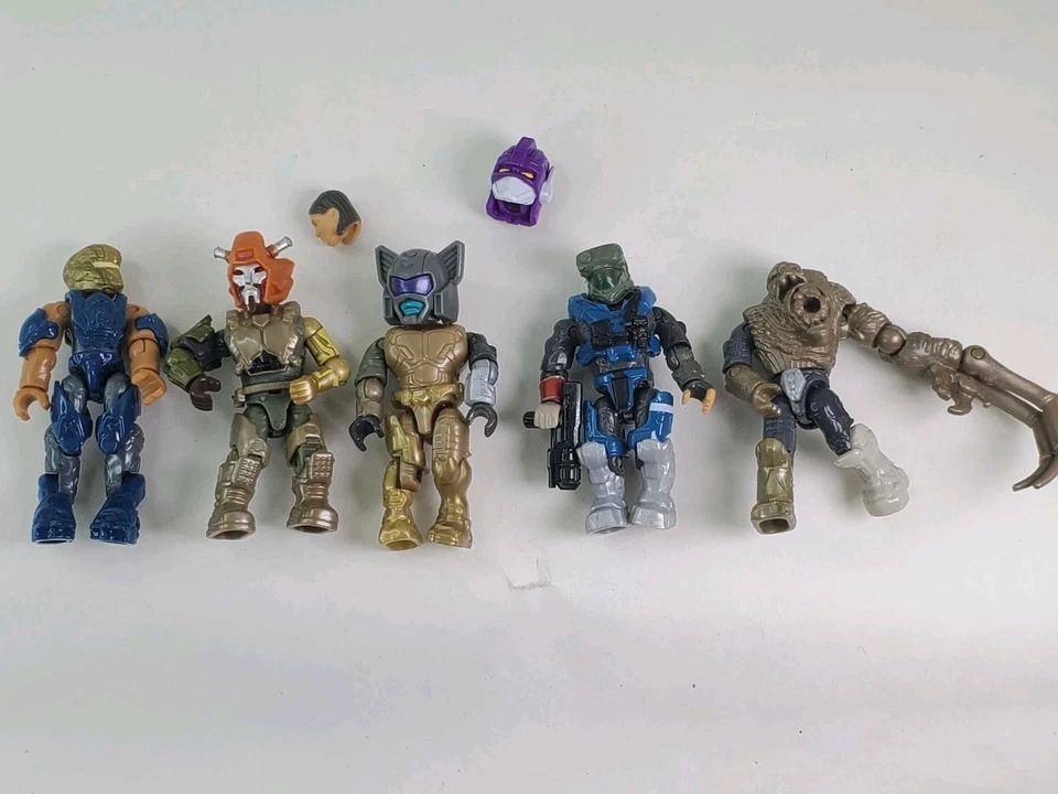 Halo Mega Construx Lot With A Couple Of Transformer Heads Lot Of 5 - Image 1 of 4