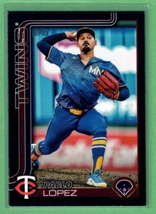 2025 Topps Serie 2 Pablo López Negro #/74 Gemelos SP - Imagen 1 de 2