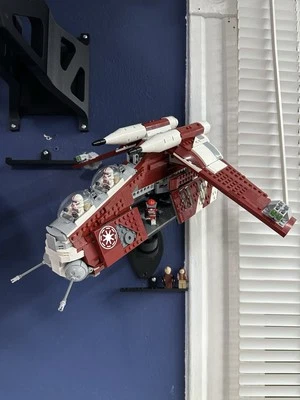 Wall Mount Display for Lego Star Wars Coruscant Gunship - Image 1 of 4