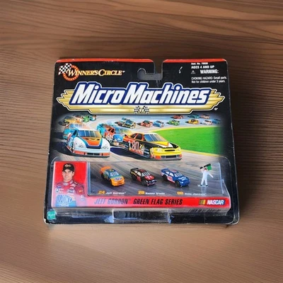 1999 Winners Circle Micro Machines Jeff Gordon Green Flag Series NASCAR NEW - Image 1 of 4
