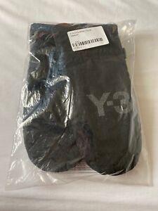 ADIDAS Y3 CH3 Mittens Gloves - MEDIUM *NEW with tags* RRP £100 **REFLECTIVE Y3**