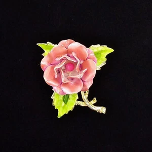 Vintage Pink Enameled Rose Flower Floral Brooch/Pin With Green Leaves  - Picture 1 of 5