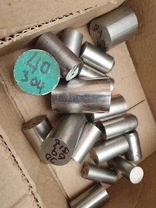 Stainless steel bar rod 316 303 304 bar ends billet Round 20mm 25mm 30mm 40mm - Picture 1 of 3