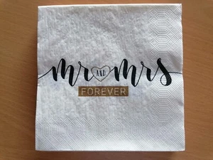 DEKORATION MR AND MRS SERVIETTEN 20er Pack Tisch Brautpaar Deko Hochzeit NEUWARE - Bild 1 von 1