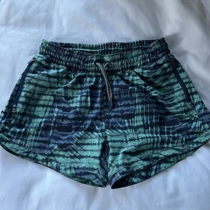 Athleta Girl Youth Shorts Size 14 XL Black Green Athletic Palm Tye Dye - Picture 1 of 5