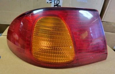 1998 1999 2000 Toyota Corolla Left Driver Side Outer Tail light OEM - Изображение 1 из 4