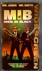 VHS! - MEN IN BLACK with Tommy Lee Jones & Will Smith - Picture 1 of 2