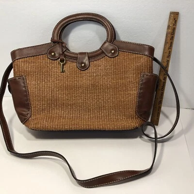 Cartera de mano de yute tejido fósil con llave forro de cuero marrón con borde de rayas 2 asas Foto 1 de 4