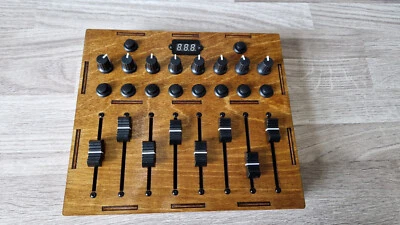 USB MIDI Controller 8 Fader 8 Tasten 8 Regler programmierbar CC & PC DAW Holz - Bild 1 von 4