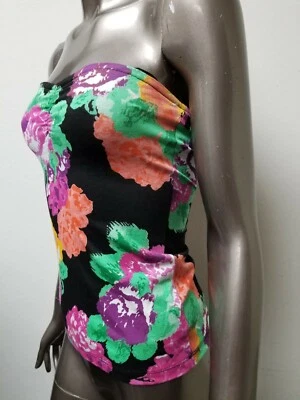 New Volcom Juniors Mystery Zone top. - Image 1 of 4