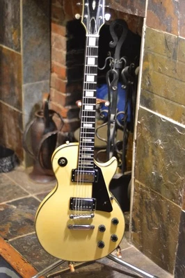 Electra Les Paul MIJ Lawnsuit era with hardcase VIDEO - Image 1 of 4