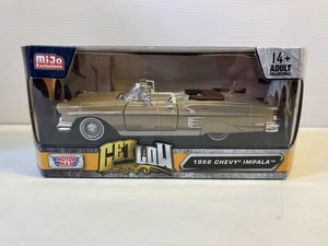 1958 Chevy Impala Drop Top New In The Box in 1/24 Scale Diecast by Motor Max - Picture 1 of 7