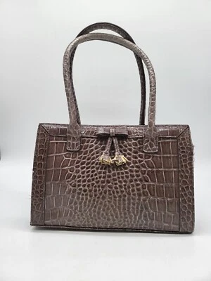 Bolso de mano pequeño LIZ CLAIBORNE de cuero sintético metálico en relieve  Foto 1 de 4