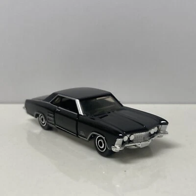 1964 64 Buick Riviera Collectible 1/64 Scale Diecast Diorama Model - Image 1 of 4