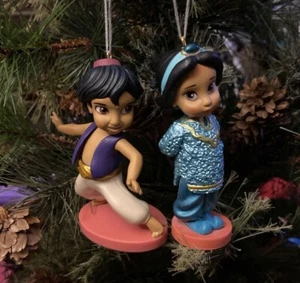 Disney Young Aladdin and Jasmine Christmas Ornament Animator - Picture 1 of 1