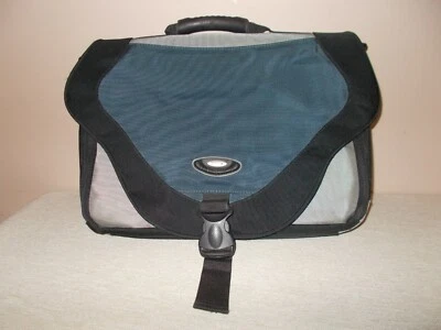 Estuche blando para computadora portátil SOLO 12" X 18" X 3" lona azul gris negro mango Foto 1 de 4