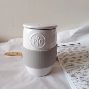 Pampered Chef Ceramic Egg Cooker Silicone Sleeve White Gray #1529 Small Hole Lid - Picture 1 of 6