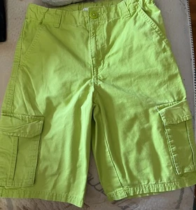 EUC Hurley boys sz 10 solid green chino cargo shorts - Picture 1 of 4